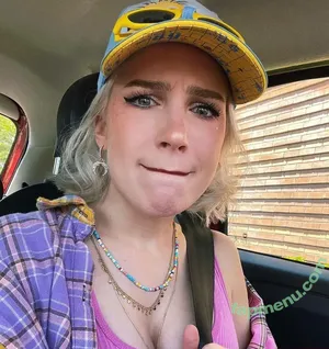 Courtney Miller / co_mill / typicalvlogs nude photo #1042