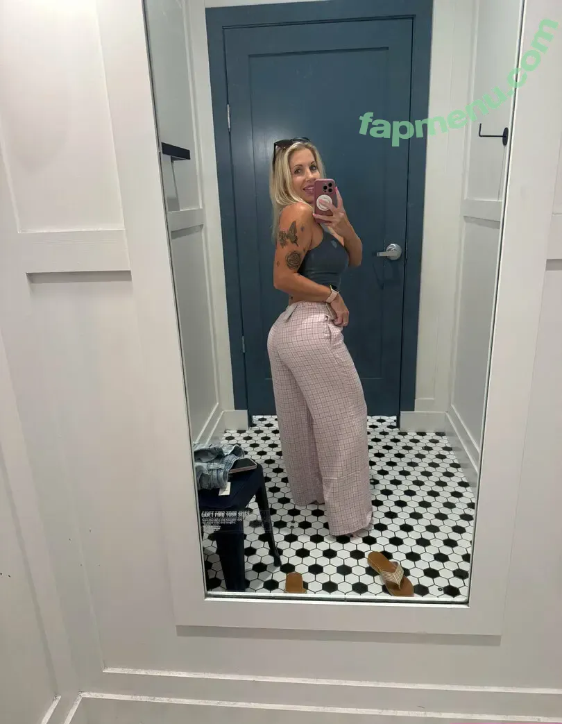 courtneyanntt nude photo #0012 (texasthighs)