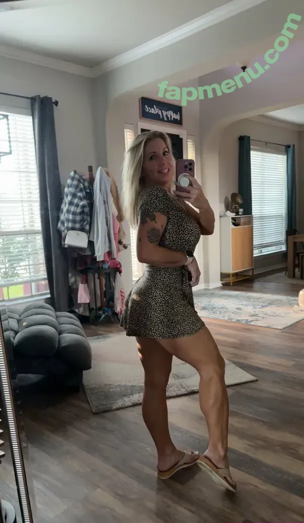 courtneyanntt nude photo #0035 (texasthighs)
