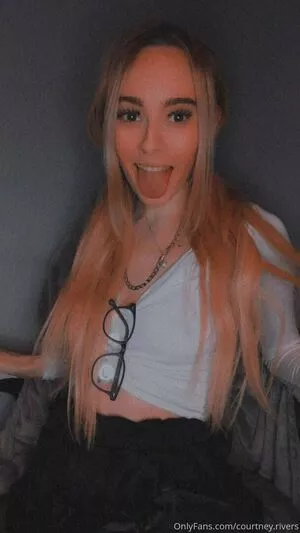 courtneyriverss / courtneyyrivers nude photo #0100