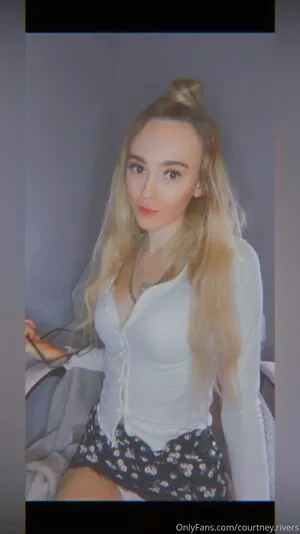 courtneyriverss / courtneyyrivers nude photo #0138
