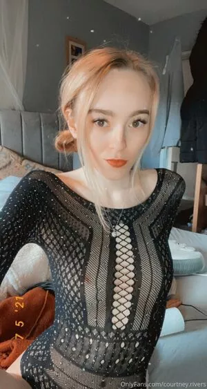 courtneyriverss / courtneyyrivers nude photo #0148