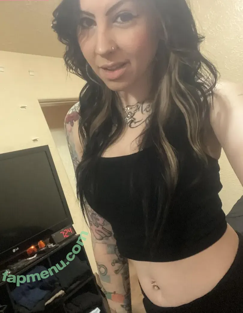 courtneysinsxo nude photo #0006 (courtney_sins_xo / xxxcrystalcoxgw)