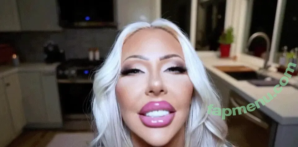 courtneytaylor nude photo #0059 (yourfavoritemattressactress)