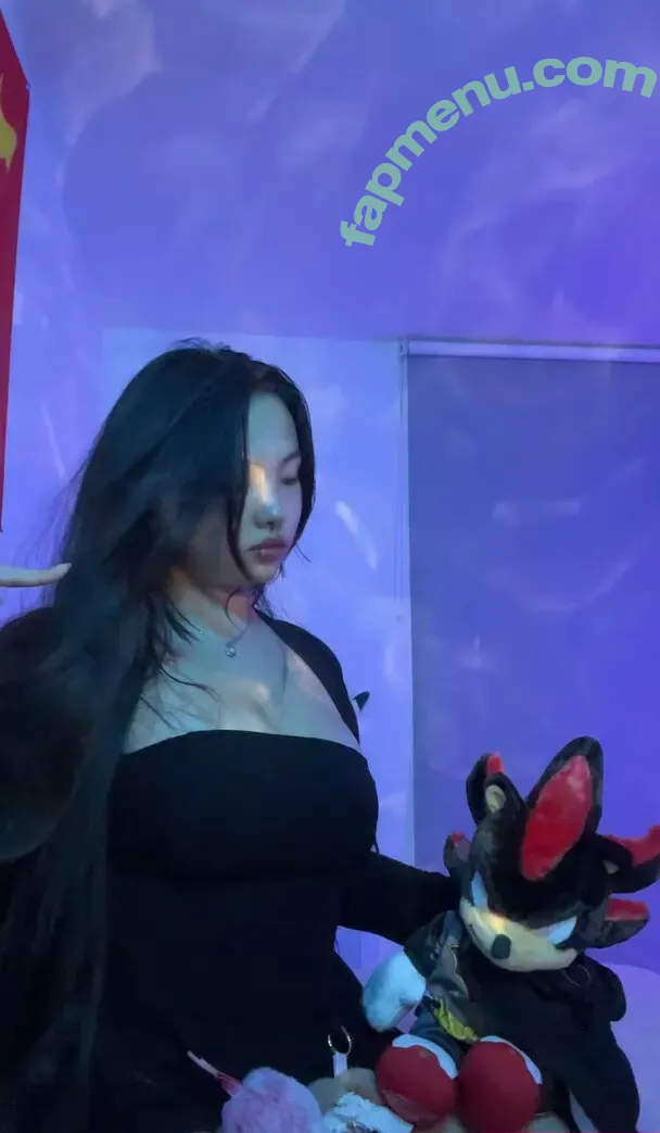 cowmoolk nude photo #0062 (vitasamm)