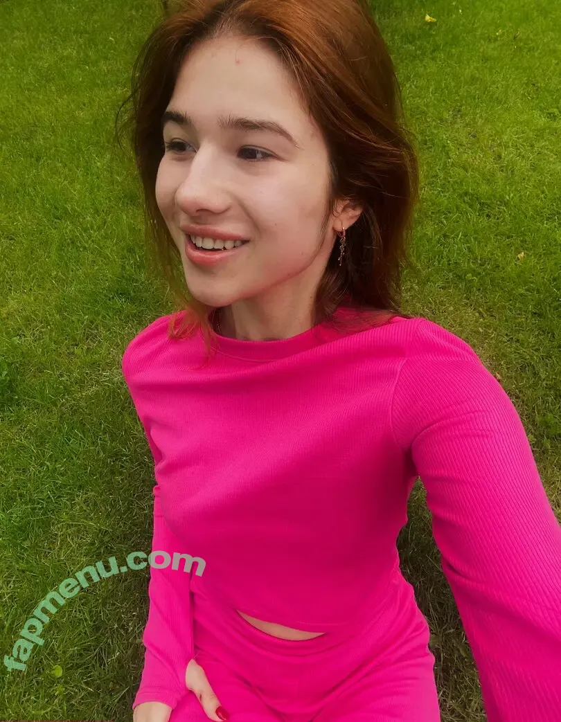 Coxi Foxy nude photo #0051 (coxi_foxy / coxifoxy_)