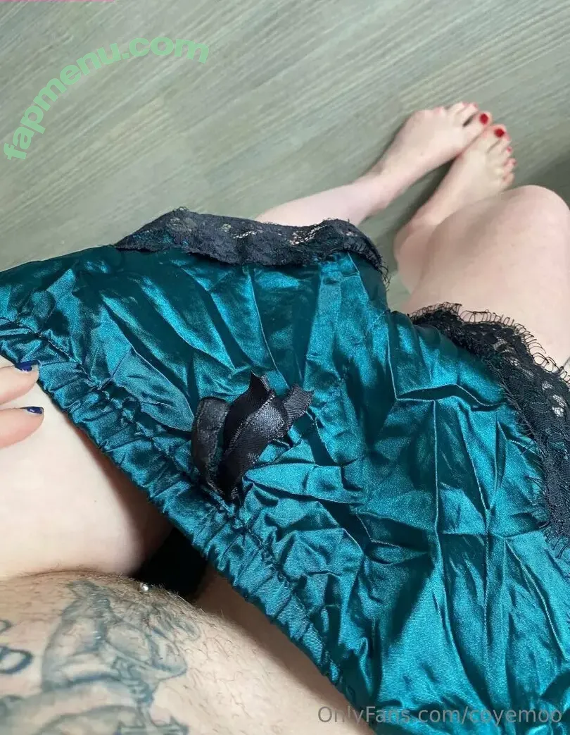 coyemoo nude photo #0033 (coyemoo)