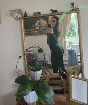 crashbandiboob / crashbandiboobs nude photo #0084