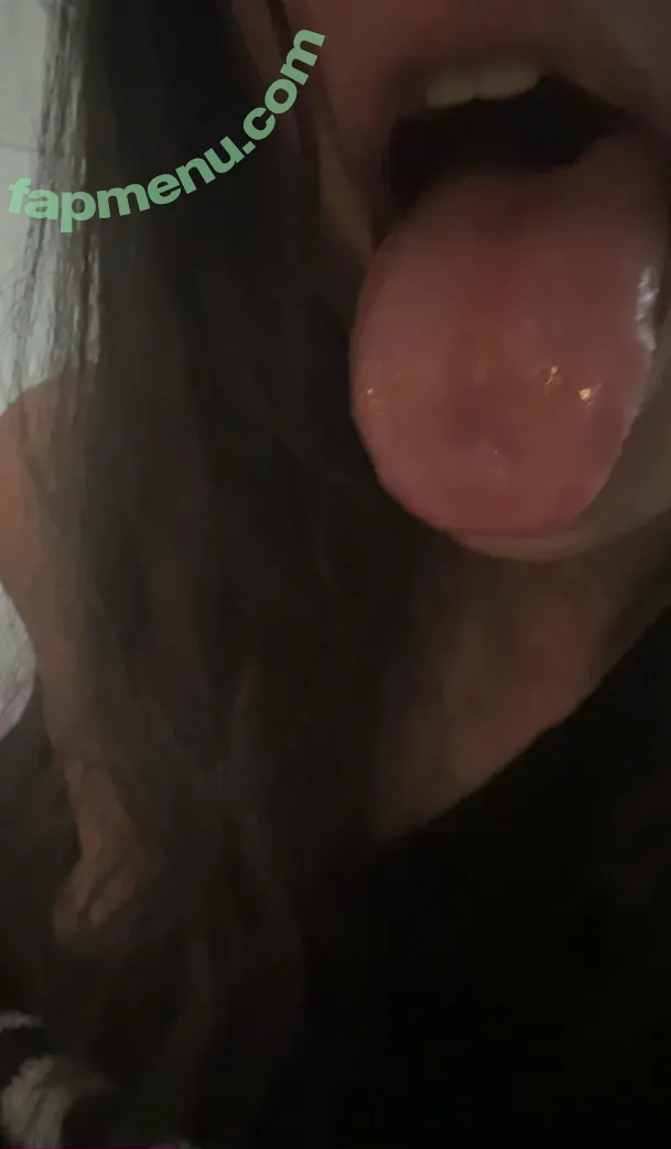 cravesar nude photo #0016 (crave.sar / craveesummer / yummyekitten)