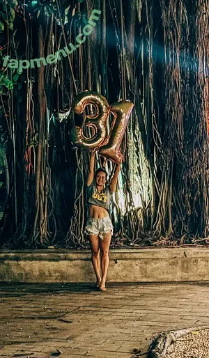 crazy.cat.lady / crazycatlady nude photo #0003