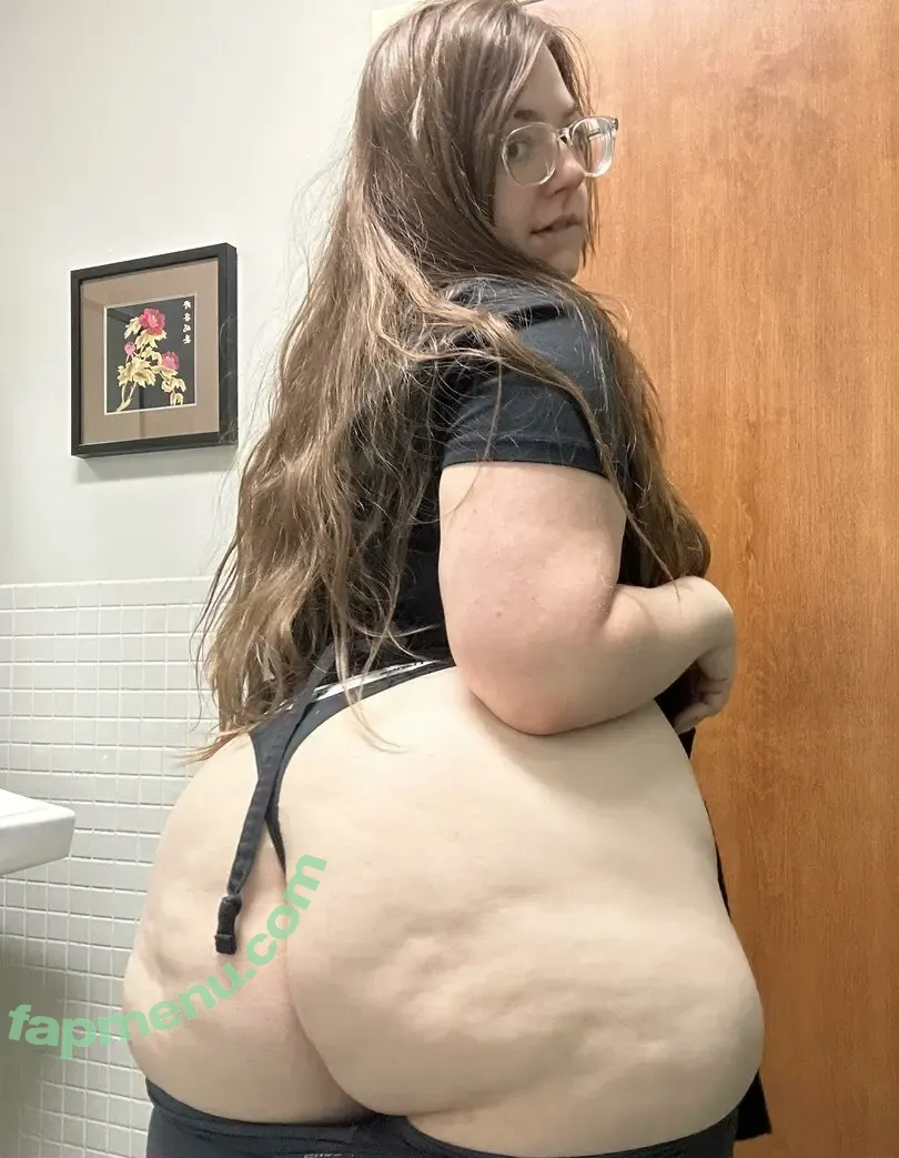 creampuffe nude photo #0004 (sushkeeyah)