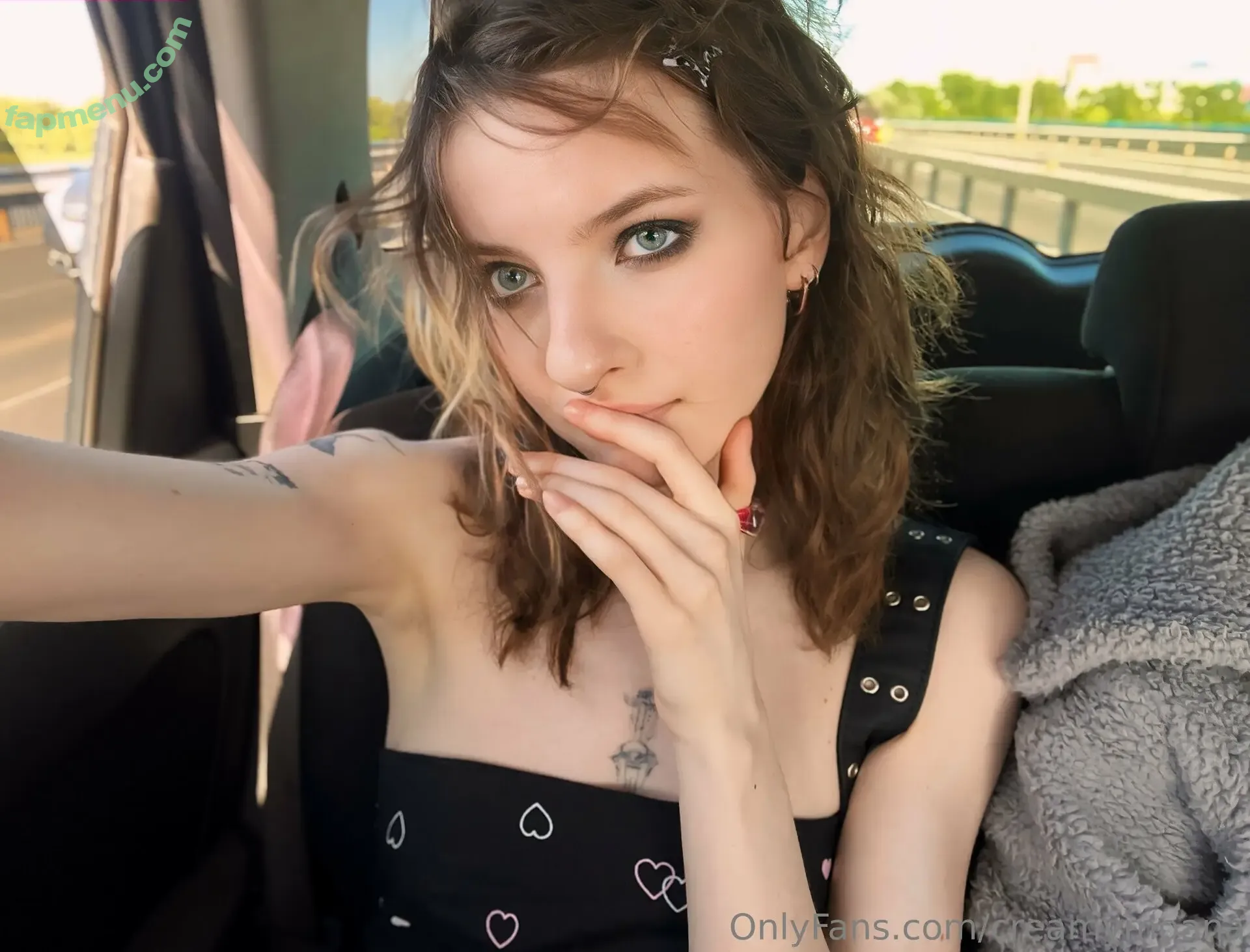 Creamymoana nude photo #0037 (creamymikan)