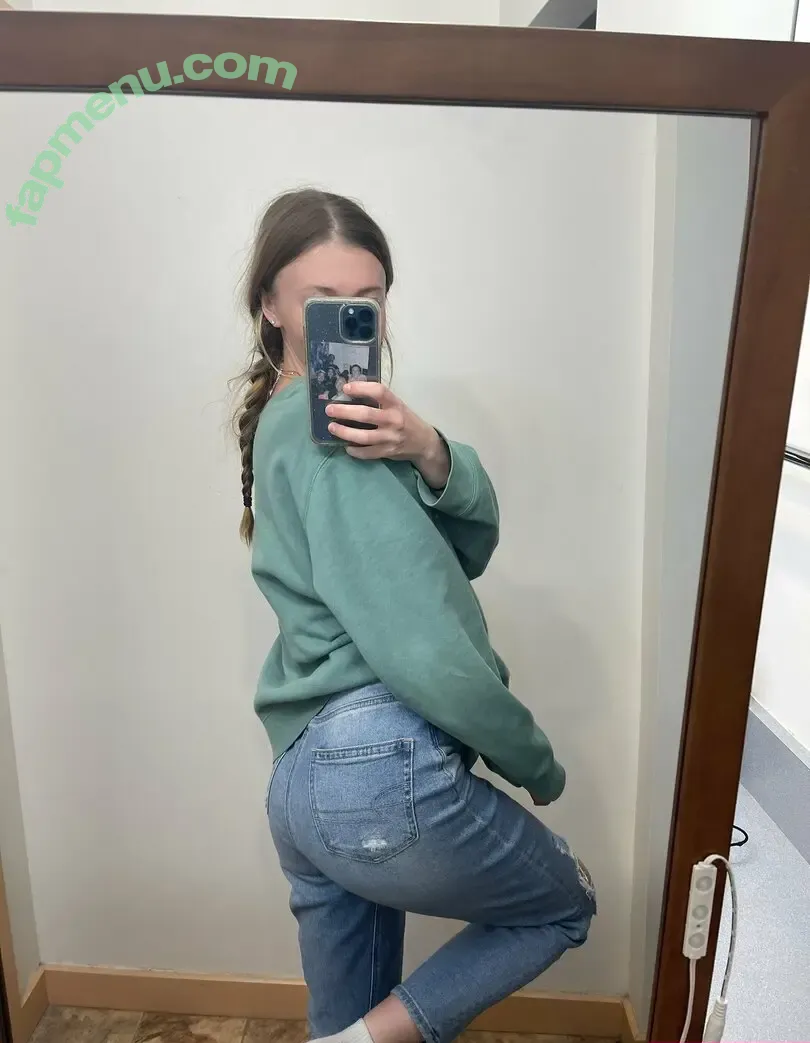 cremedelapeach nude photo #0060 (cremedelapeach__)
