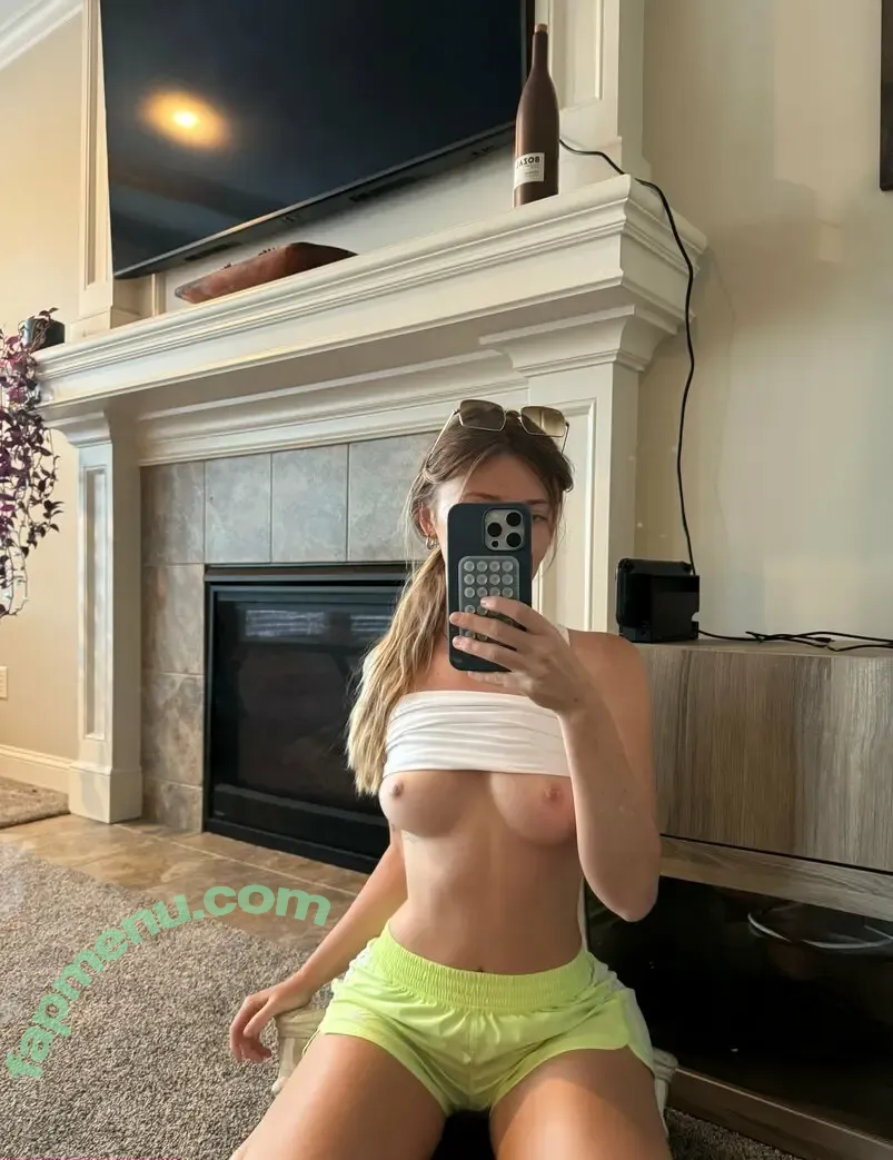 cremedelapeach nude photo #0648 (cremedelapeach__)