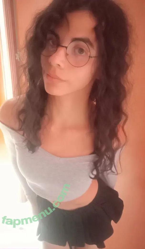crhiztrap nude photo #0022 (crhiztrap)