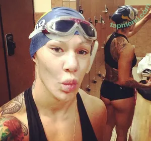 Cris Cyborg / MMA Fighter / criscyborg nude photo #0111