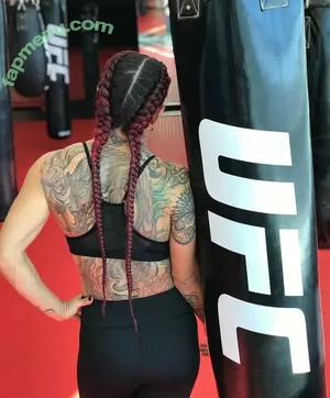 Cris Cyborg / MMA Fighter / criscyborg nude photo #0135