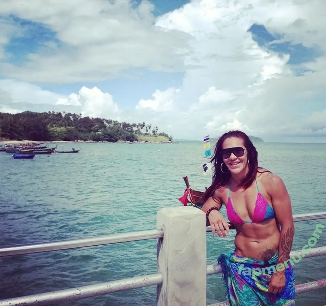 Cris Cyborg nude photo #0046 (MMA Fighter / criscyborg)