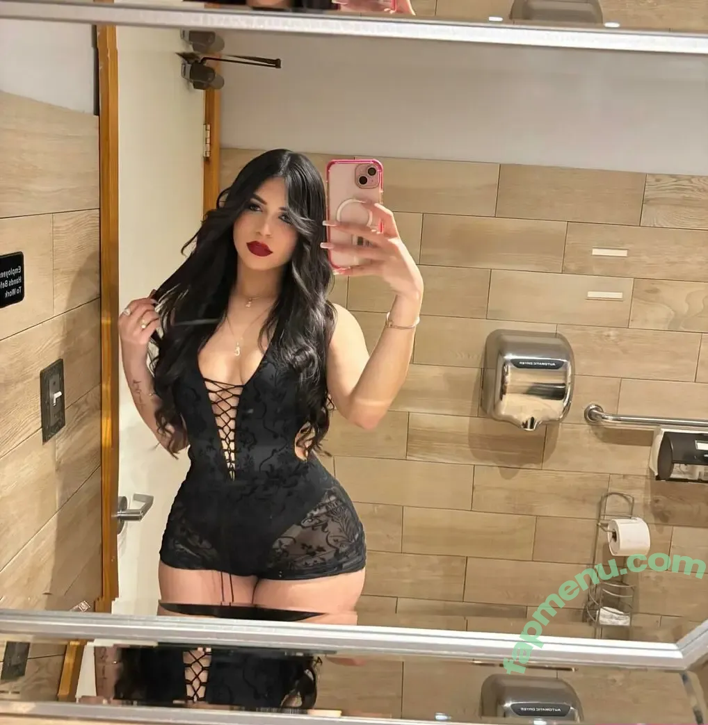 Crisstaly nude photo #0005 (crisstaly_)