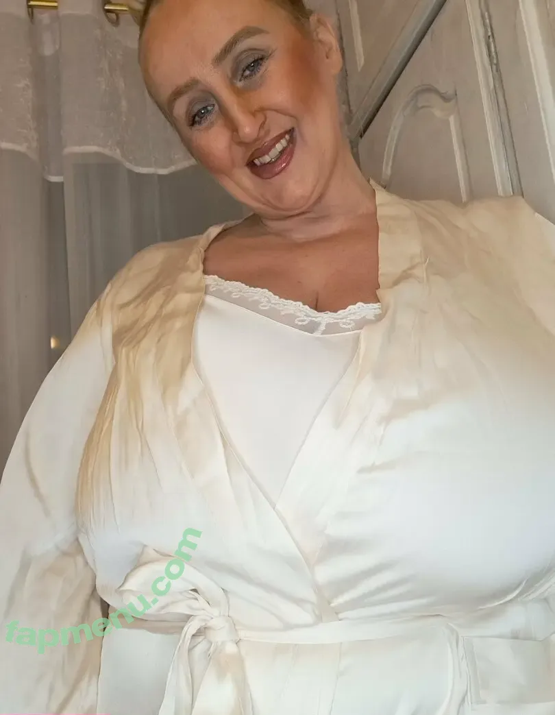 cristalbbw nude photo #0004 (cristalbbw)
