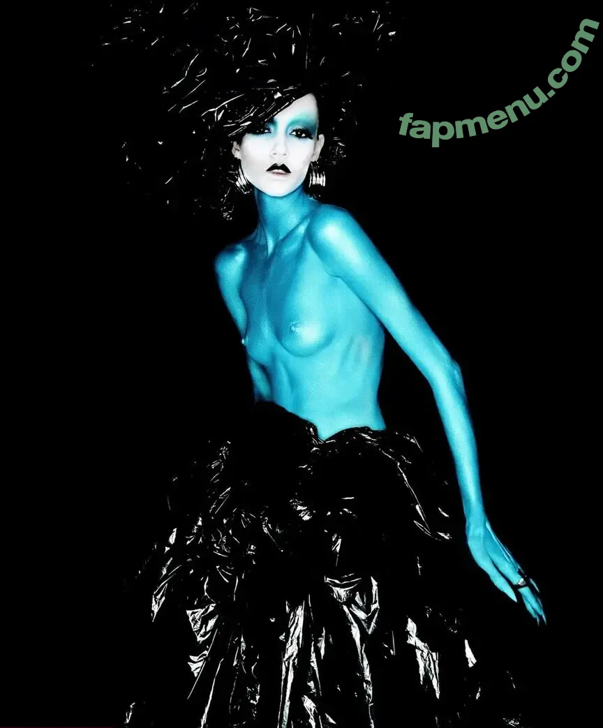 cristalllsss nude photo #0001 (cristalllsss)