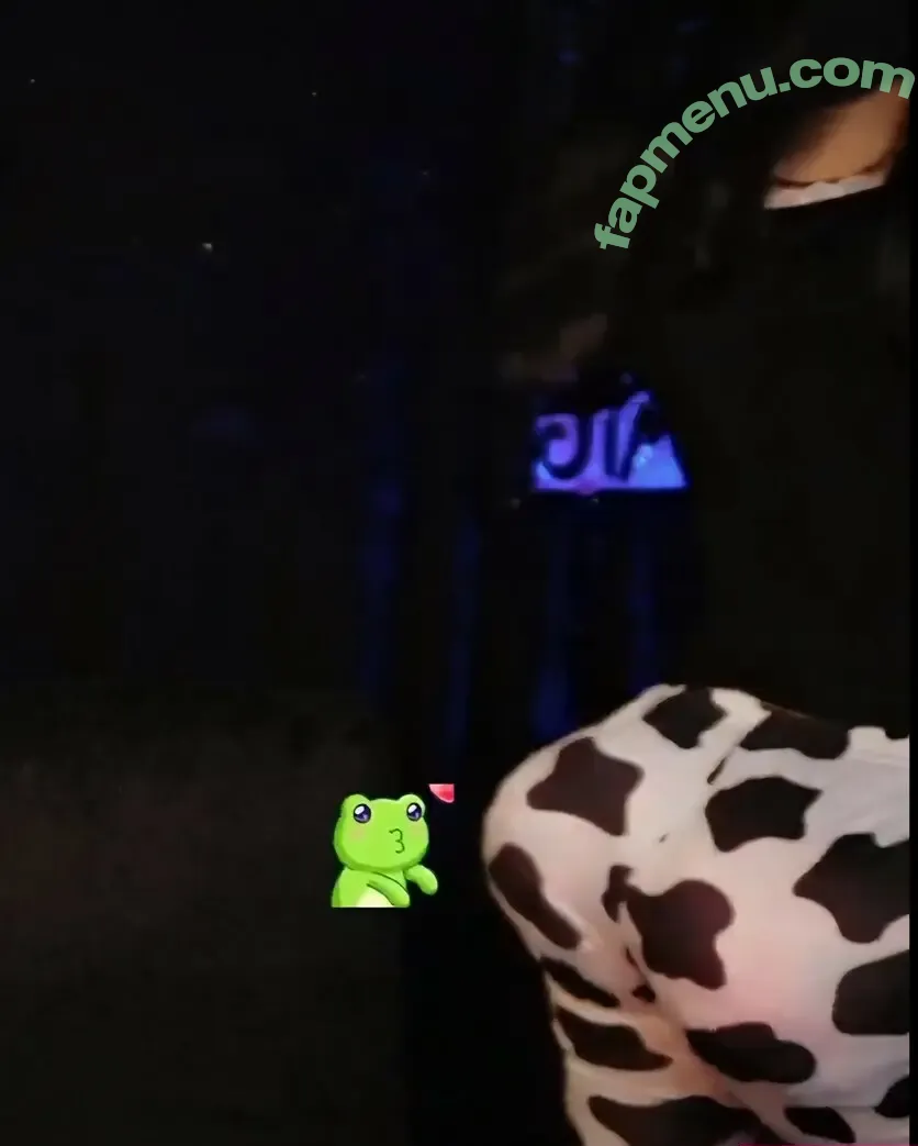 CristalU__U nude photo #0040 (Florzinha / KittyShady / cristal__aguirre / cristalaguirre)