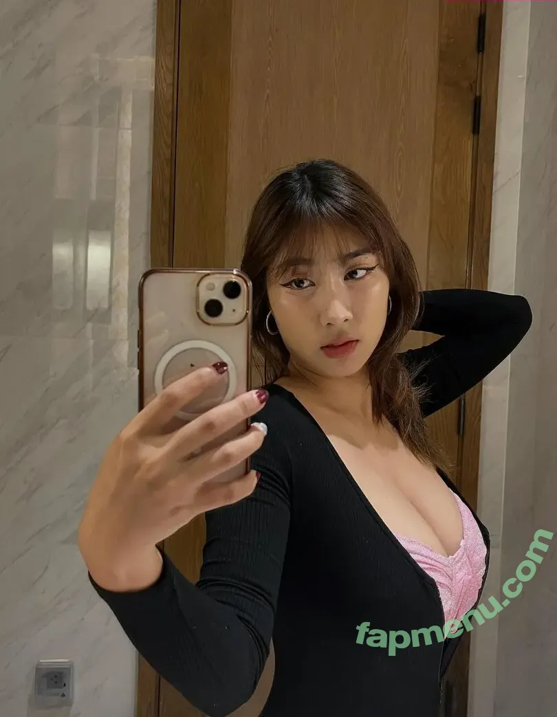 cristaluxx nude photo #0066 (cristaluxx)