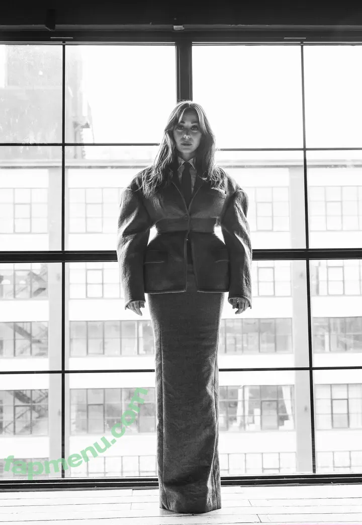 Cristin Milioti nude photo #0286 (cristinmilioti)