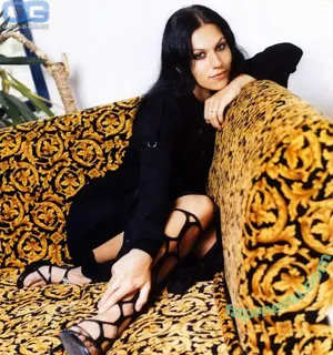 Cristina Scabbia / cristinascabbia nude photo #0055