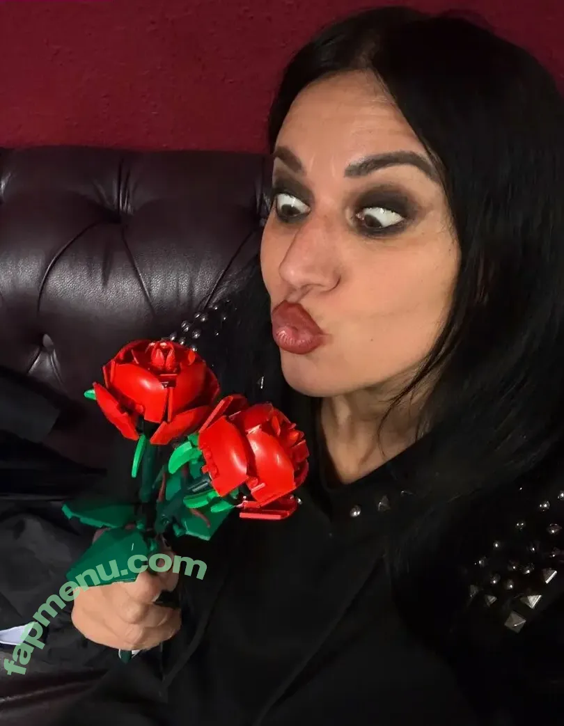 Cristina Scabbia nude photo #0038 (cristinascabbia)