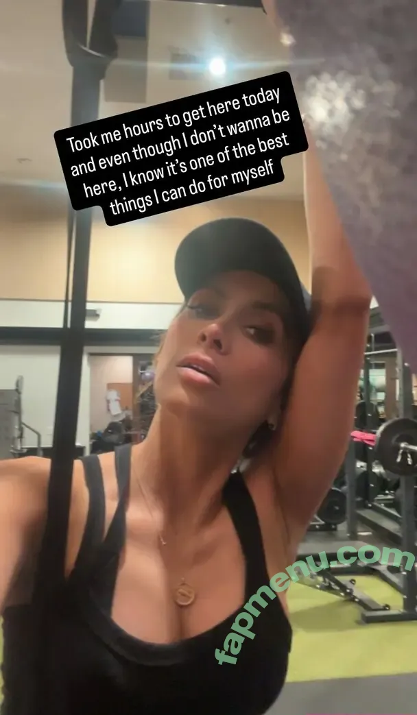 Cristina Valenzuela nude photo #0128 (Vee / cristinavox)