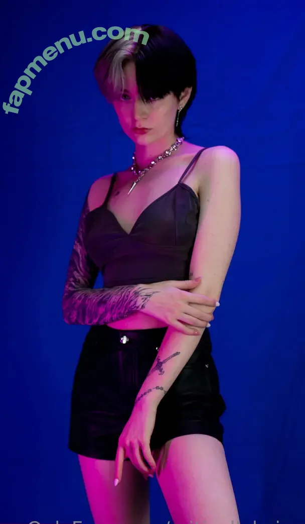 criticallykaisa nude photo #0045 (criticallykaisa)