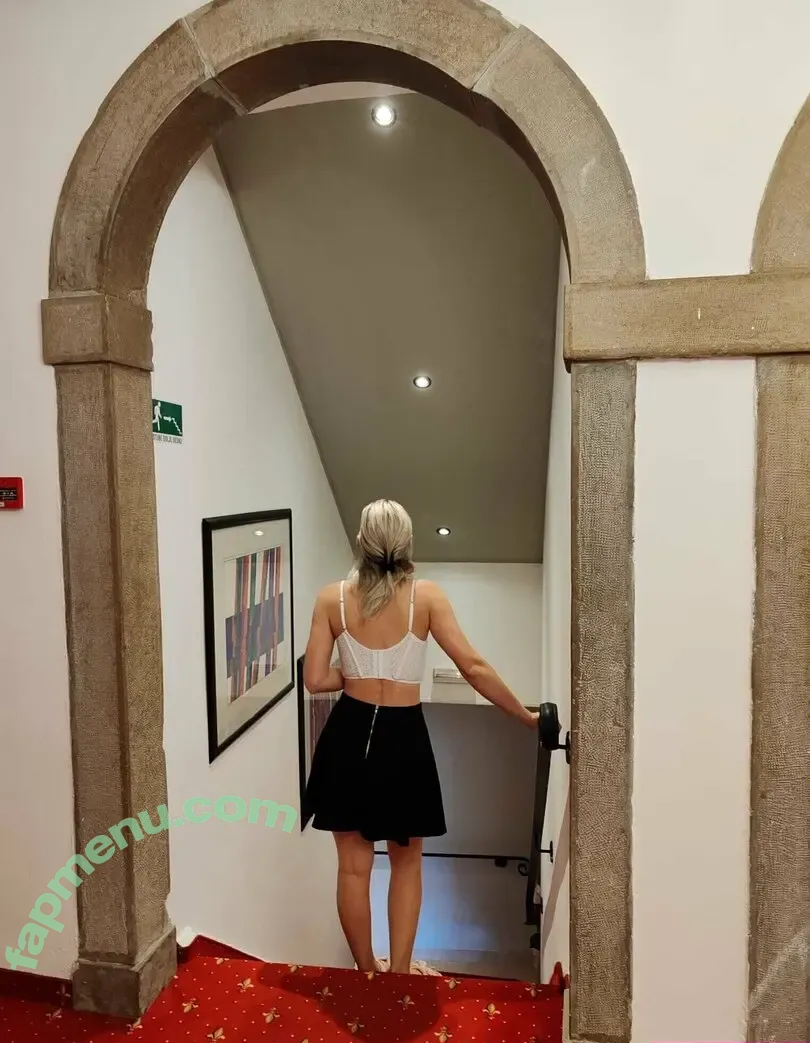 croatianbarbiegirl1997 nude photo #0152 (goldendreambarbie)