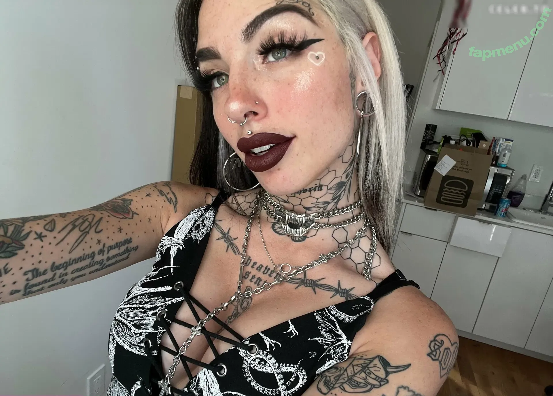 Cruella Morgan nude photo #0054 (cruellamorgan / mandymorganxoxo)