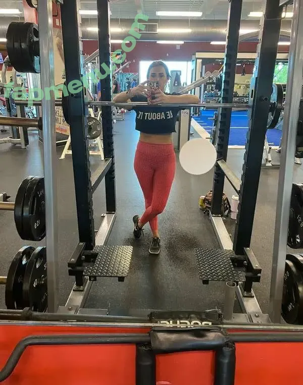 cryssie nude photo #0019 (hotmomnex.x.xtdoor / hotmomnexxxtdoor)