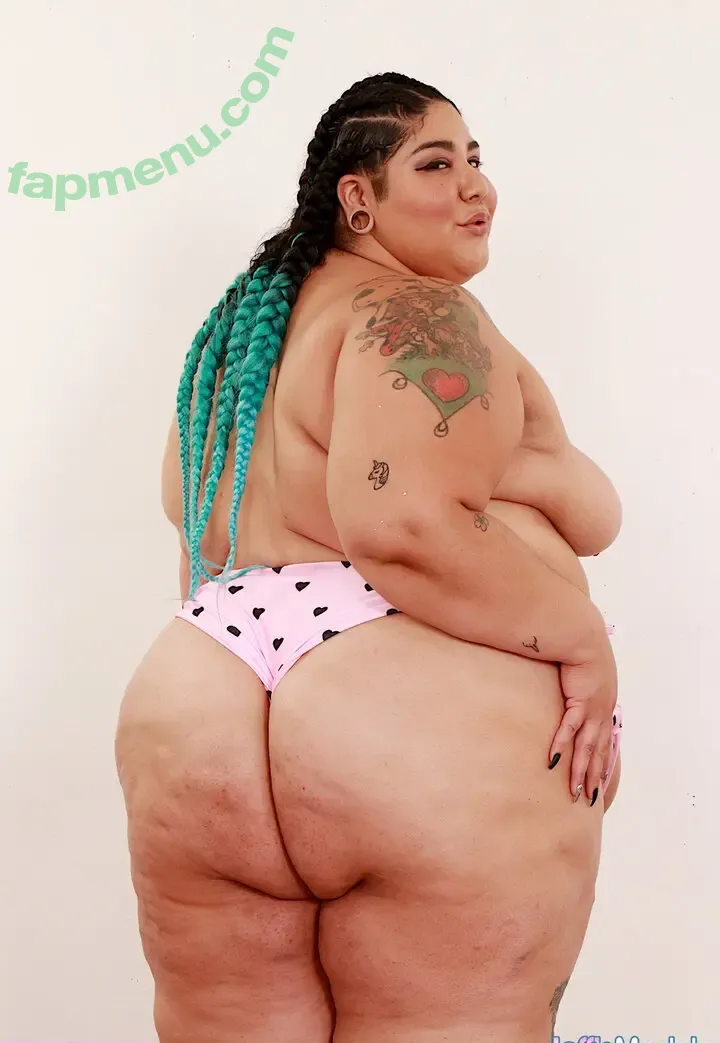 Crystal Blue nude photo #0040 (Crystal Blue 420 / crystalblued)