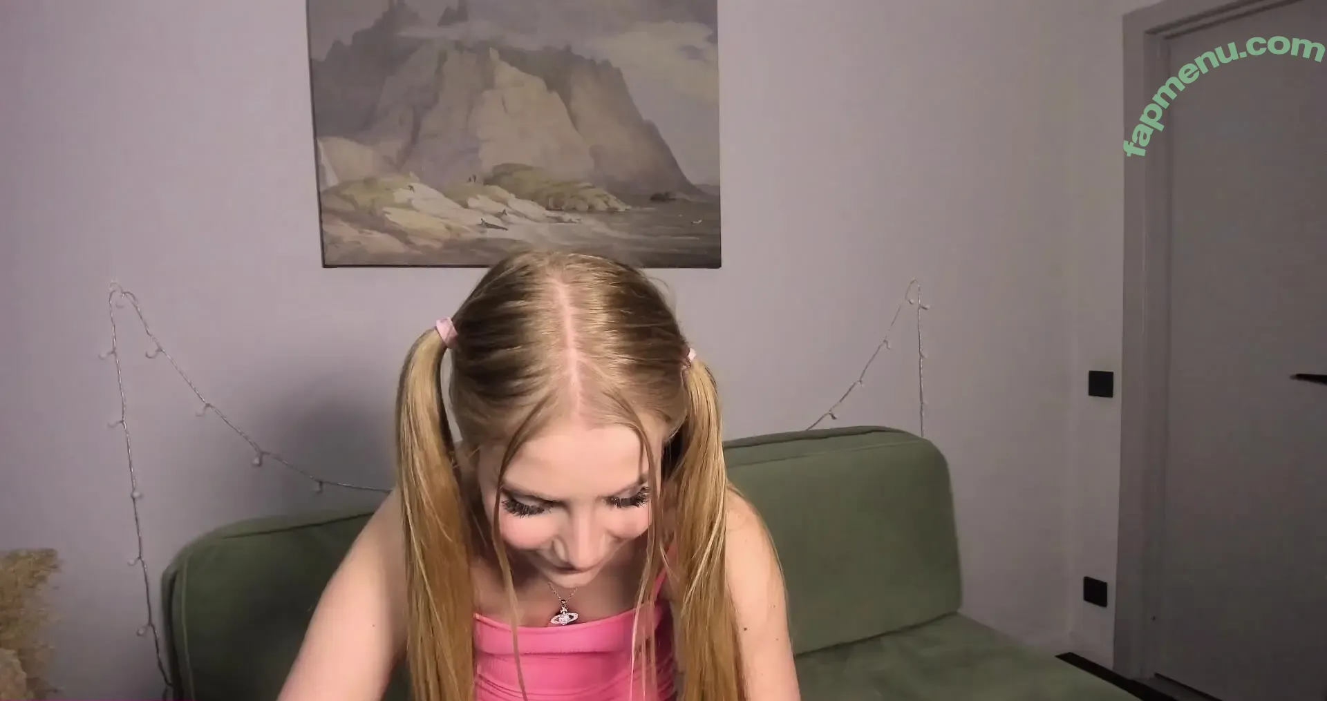 Crystal_Pixie nude photo #0053 (crystalpixiesg / krystalpixxxie)