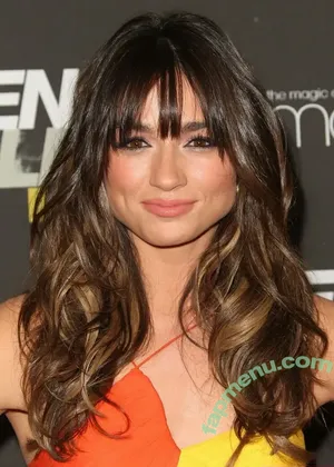 Crystal Reed / crystalmreed nude photo #0174