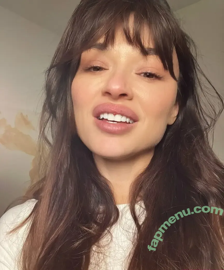Crystal Reed nude photo #0154 (crystalmreed)