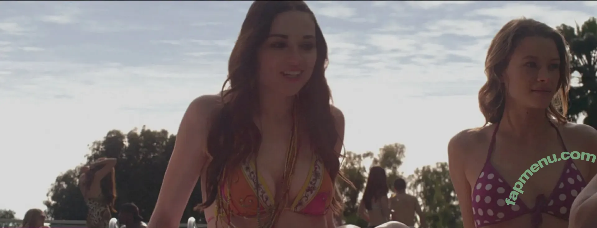 Crystal Reed nude photo #0167 (crystalmreed)