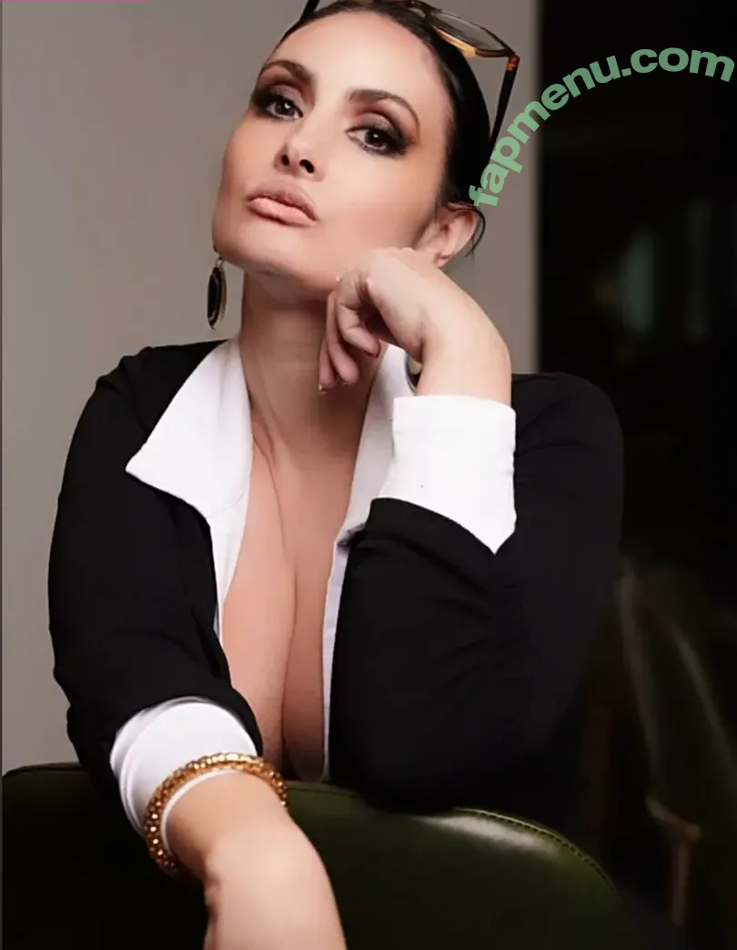 Crystal Wambles nude photo #0063 (_.crystal.wambles._)