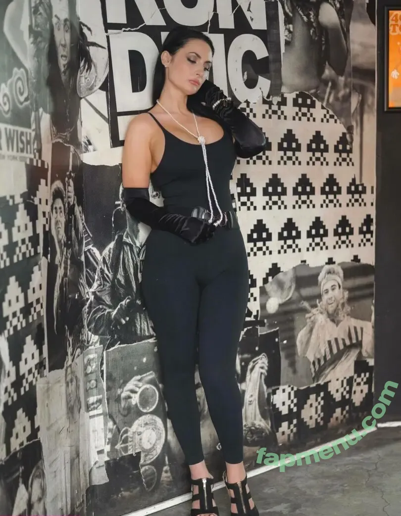 Crystal Wambles nude photo #0113 (_.crystal.wambles._)