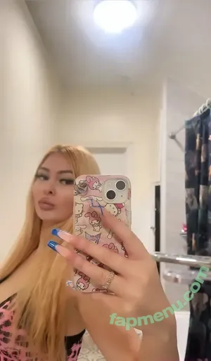 CrystalRaeX / BarbzBluu / BrumaicanBarbie / CrystalBluu / OGBrumBarbz nude photo #0028