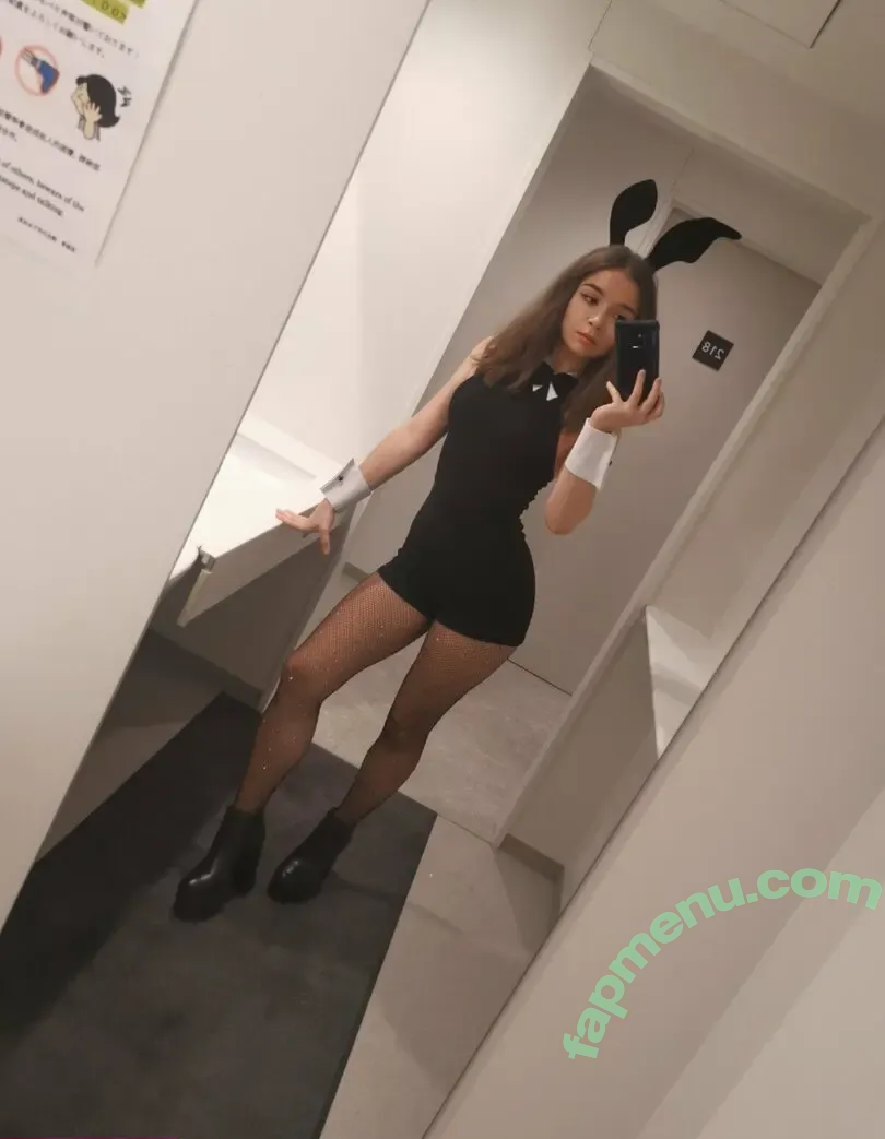 Csillabu nude photo #0041 (Csillabu)