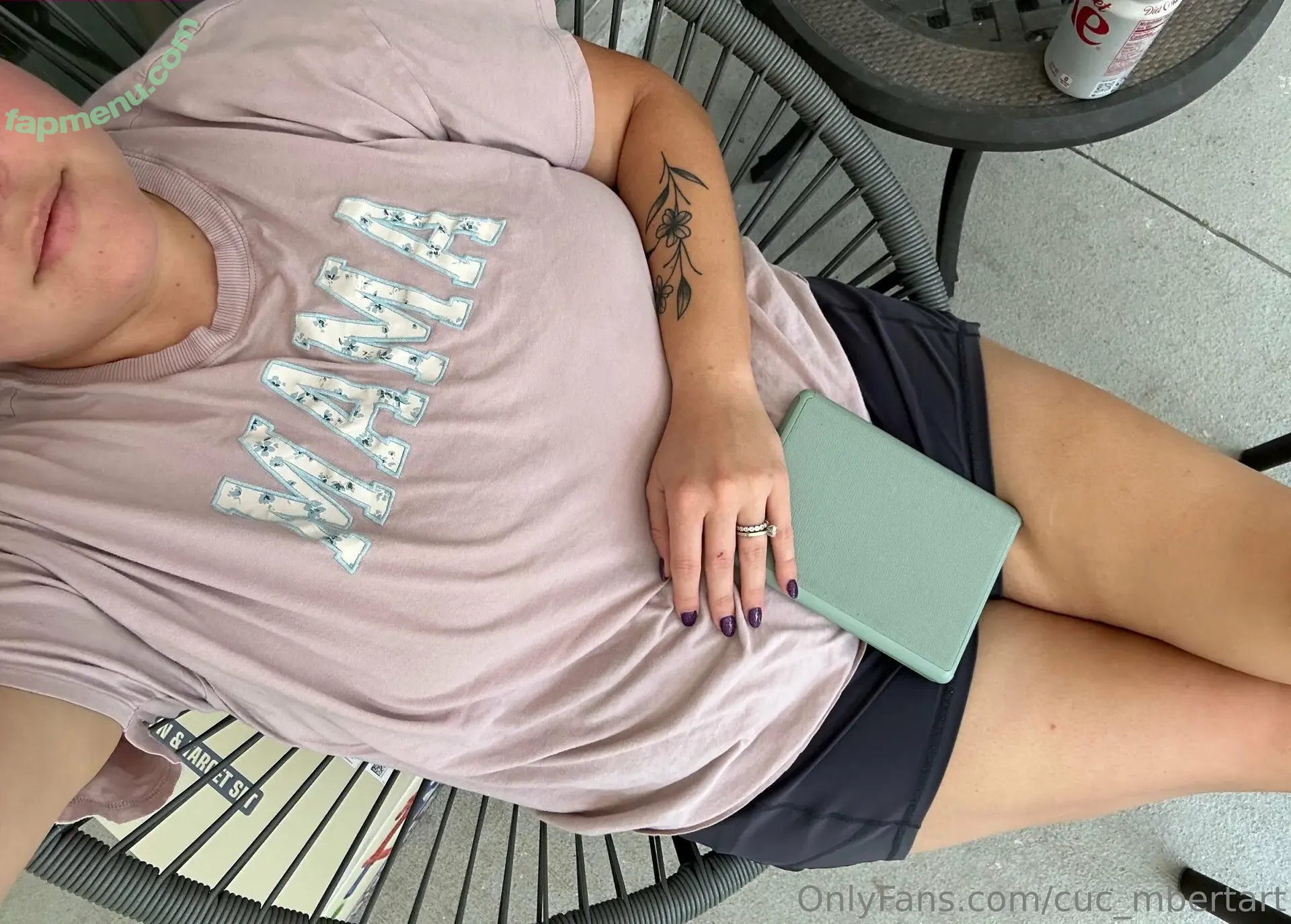 cuc_mbertart nude photo #0011 (cuc_mbertart)
