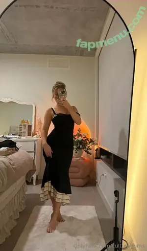 Cultureburns nude photo #0044