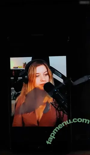 Cum Tributes / nikasofie nude photo #0048