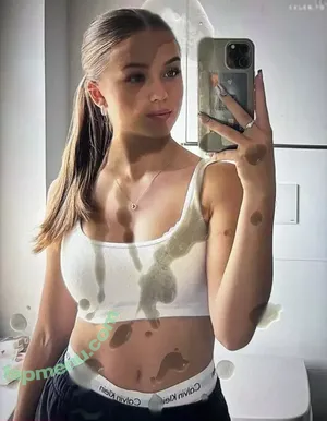 Cum Tributes / nikasofie nude photo #0392