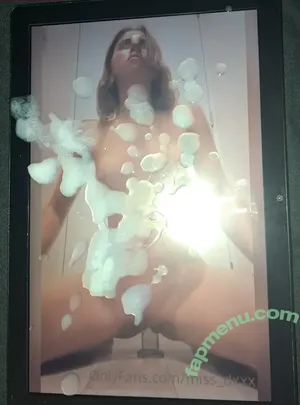 Cum Tributes / nikasofie nude photo #0716
