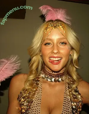 cupofchamomileteaa / caroandersenn nude photo #0013